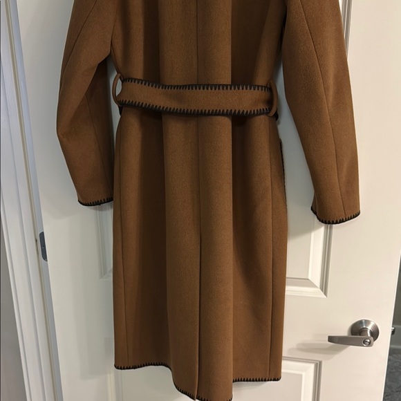 Elegant Brown Women's Coat - Picture 10 of 11